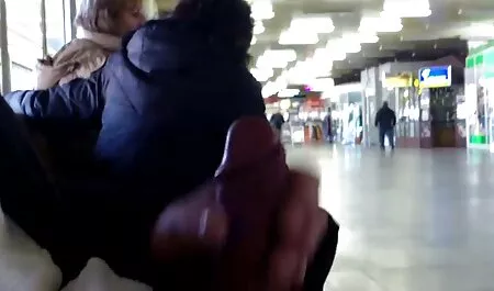 زن جوان و زیبا و بدون گربه به وضوح توسط مردی با دیک فیلم سکس زن و اسب بزرگ لعنتی شد