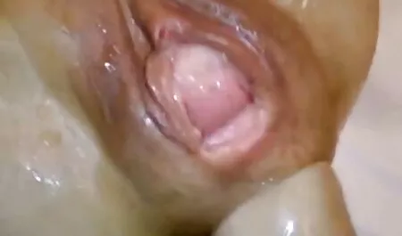 دختری با الاغ داغ سوار سکس زنان کیردار با مردان خروس گوشتی
