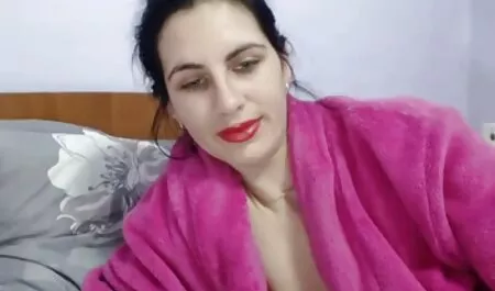 دکتر کلیپ سکس زن میانسال به پرستار عضوی در رختخواب داد