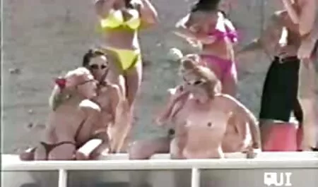 Busty Milf ضربه ای عمیق به معشوق بالغ سکس زن سفیدبامردسیاه وارد می کند