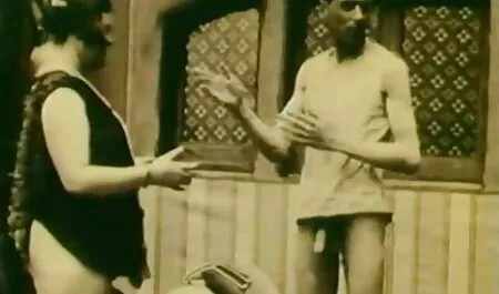 پسر روسی با یک دیک بلند فیلم سکسی سک با زن دوست دختر جذابی را گرفت