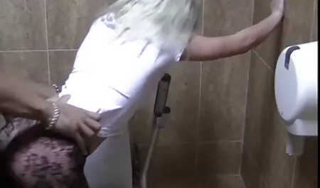 با دختر فیلم سکسی زن سروری روسی Kalya گرما بگیرید