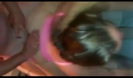 سگ ماده بالغ روی عضو ماساژ درمانی فیلم سکس زن مرد می پرد