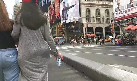 خاله سکسی برادرزاده 18 ساله را در فلم سکسی زن چاق دستشویی اغوا می کند