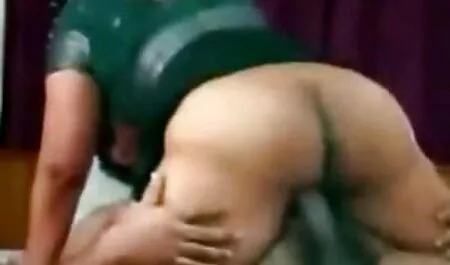 کارتون پورنو سه سکس زن چاق چله بعدی: در هنگام رابطه بین دو لزبین ، یکی از شرکا از گربه خود بیرون آمد