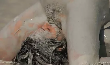 یک آدم شیطانی مشتاق با وارد دانلود فیلم سکس زن با سگ کردن یک خروس بلند به دهان و الاغ مقعد ، کامینگ او را تمام کرد.